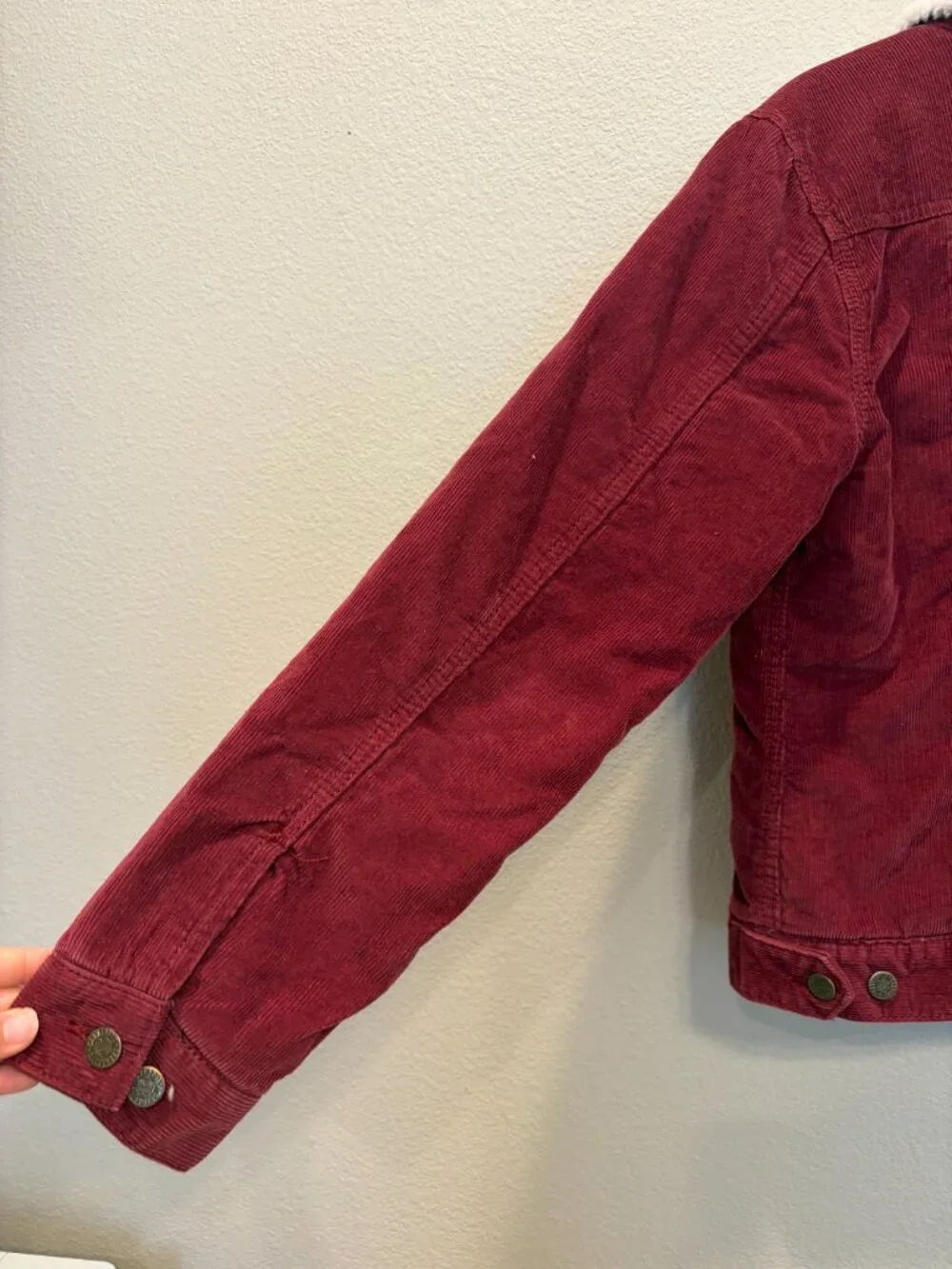 Carhartt Rare Burgundy Corduroy Sherpa Lined Jacket Small 4/6 Trucker Utility - Picture 10 of 15